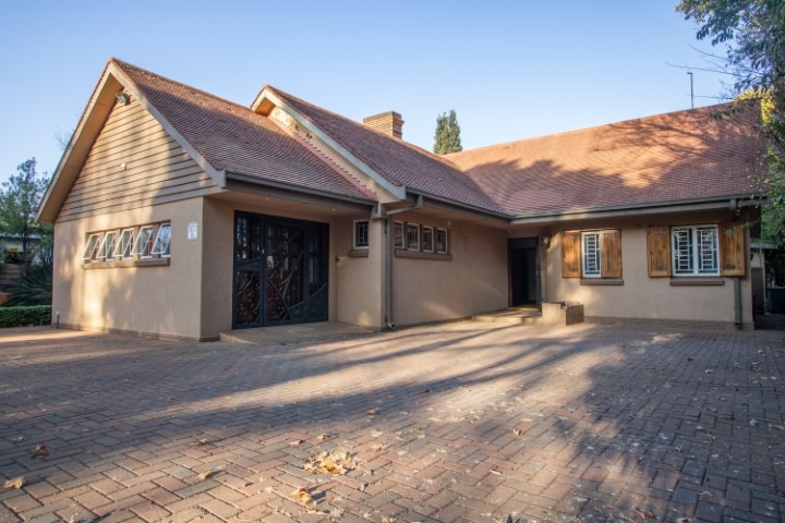 8 Bedroom Property for Sale in Die Bult North West